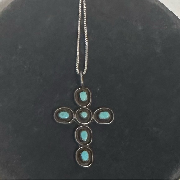 Turquoise cross, and chain - Picture 2 of 7